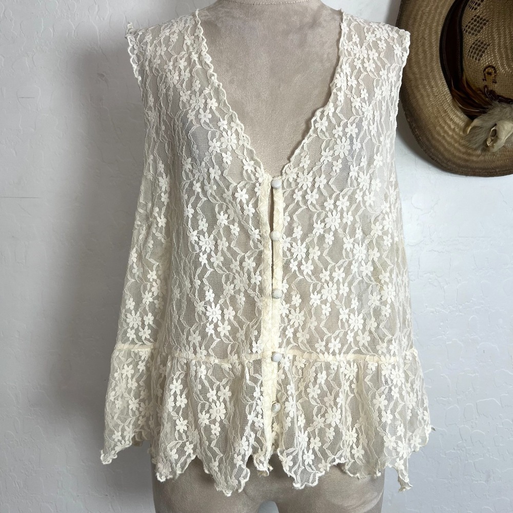 American Eagle Cream Floral Lace Button Front Peplum Vest Top Babydoll Size L